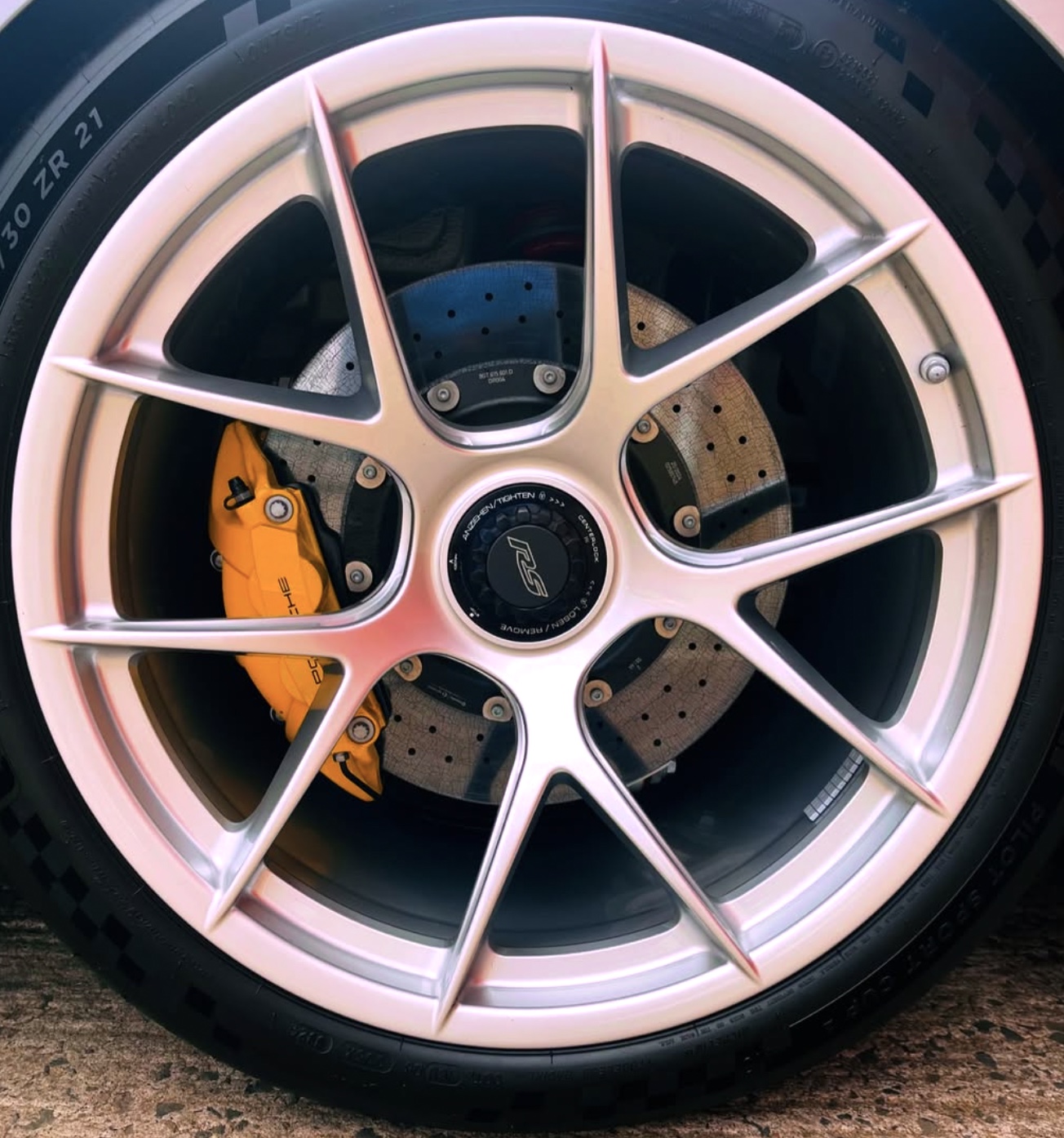 Porsche GT3 RS wheel and brake detail